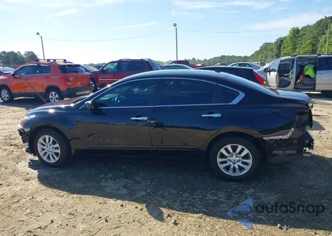 2015 Nissan Altima 2.5 S z USA, uszkodzony, nr VIN 1N4AL3AP5FN878372